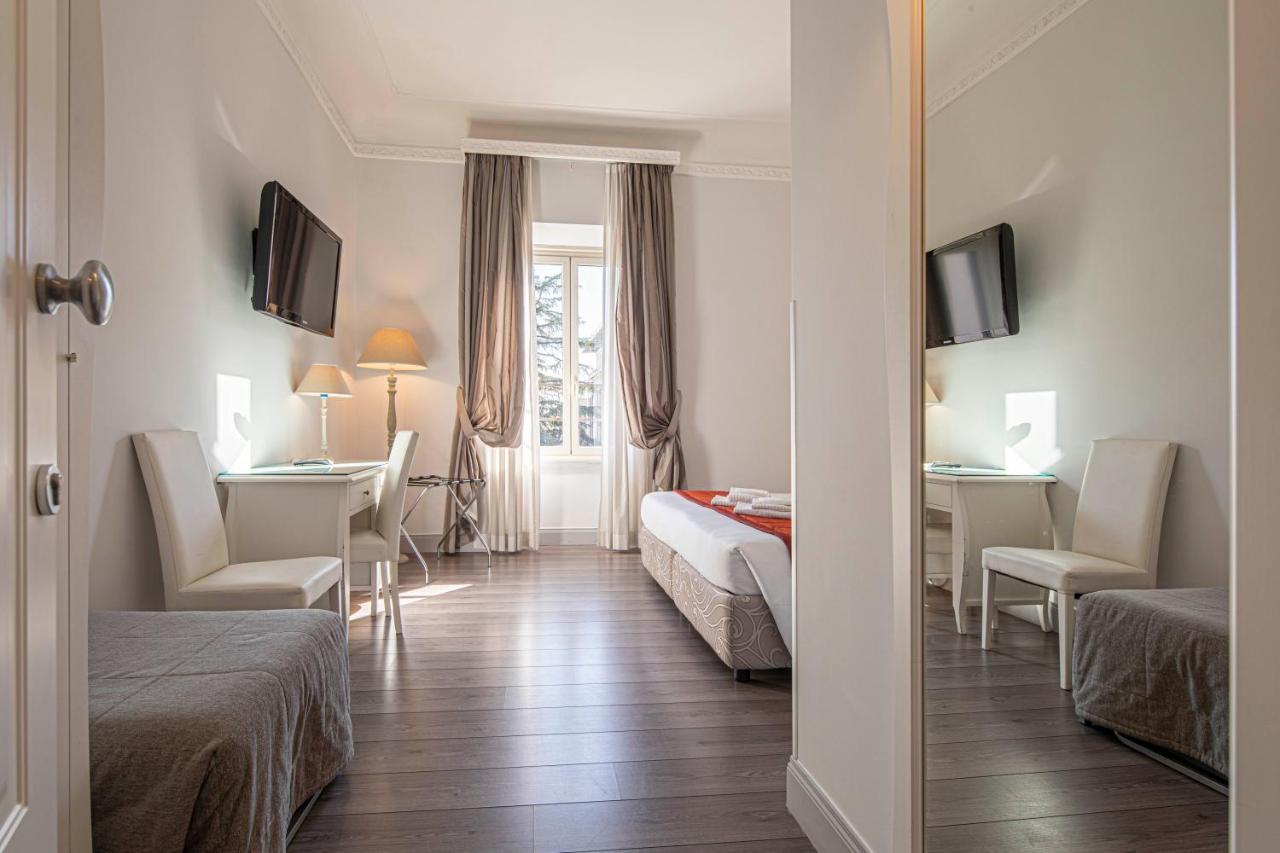 Residenza Castrense Bed & Breakfast Rome Exterior photo