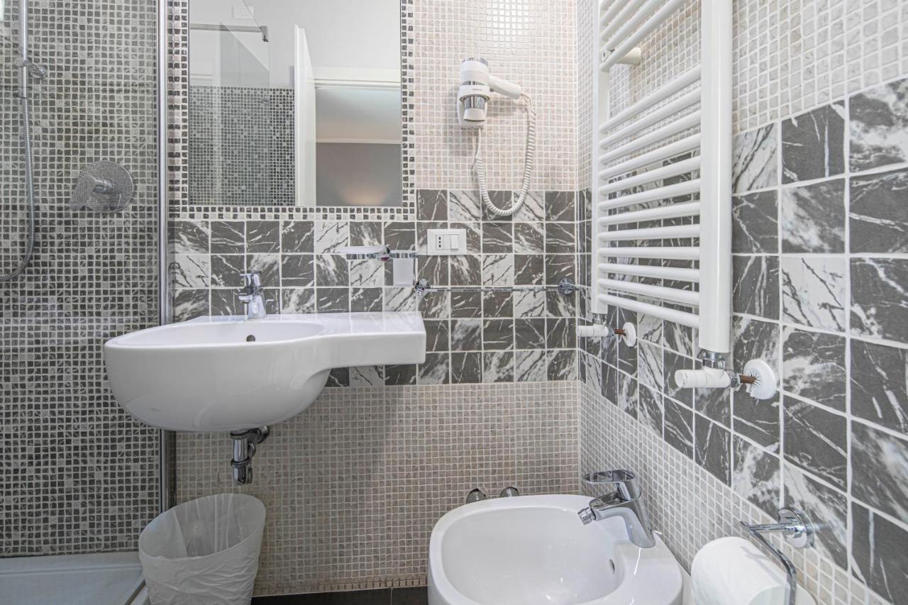 Residenza Castrense Bed & Breakfast Rome Exterior photo