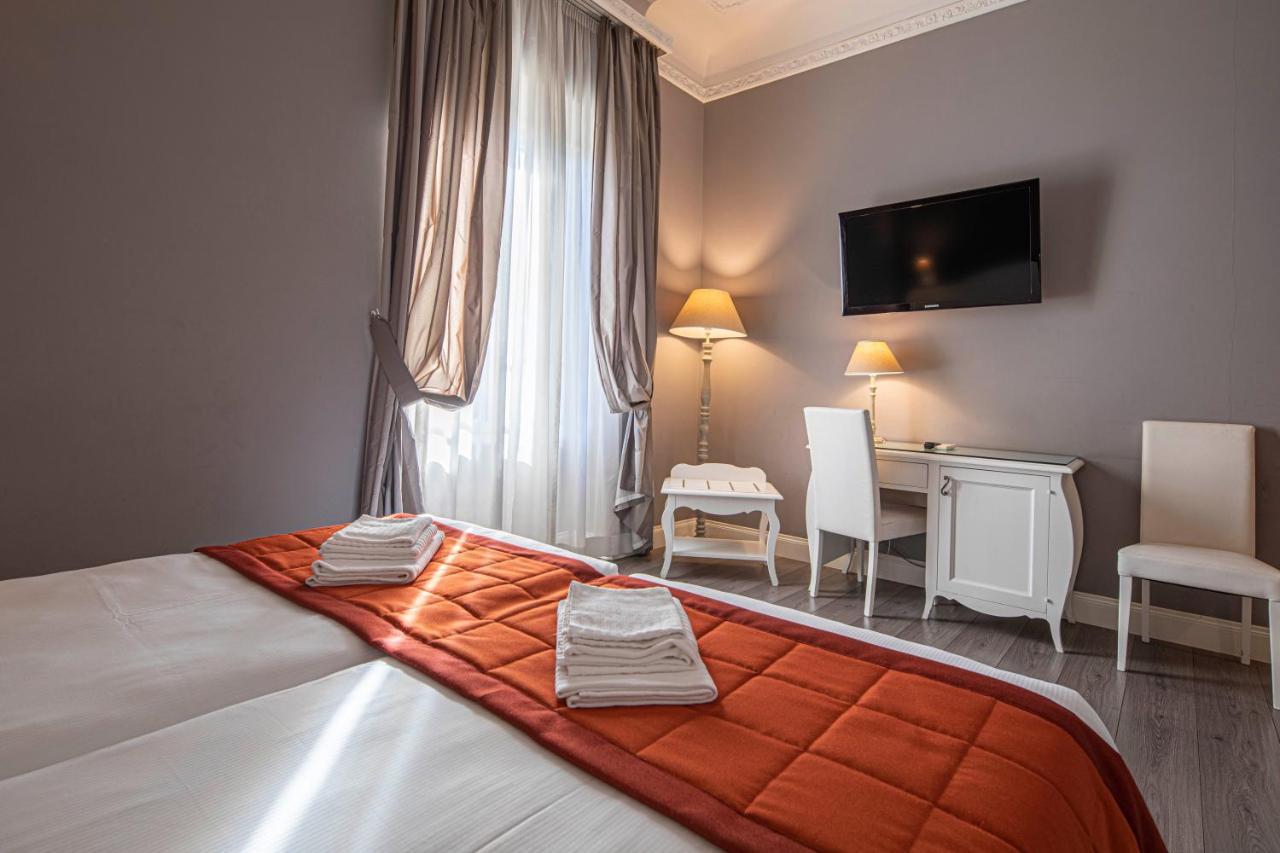 Residenza Castrense Bed & Breakfast Rome Exterior photo